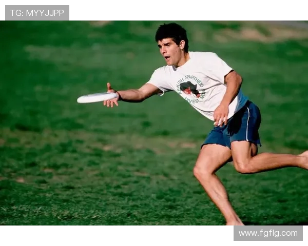 上海飞盘队的耐力挑战与训练探索聚焦飞盘运动的未来发展与团队精神