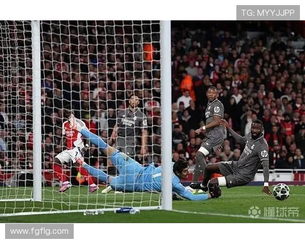 库尔图瓦:守护球门的传奇门将与足球世界的辉煌故事 库尔图瓦:守护球门的传奇门将与足球世界的辉煌故事